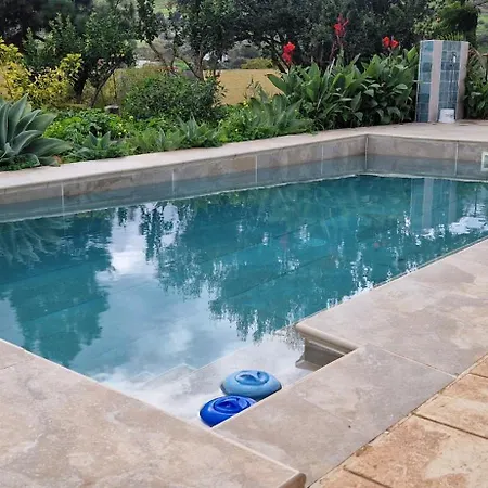 With A Private Heated Pool At 30 Degrees C 别墅 *