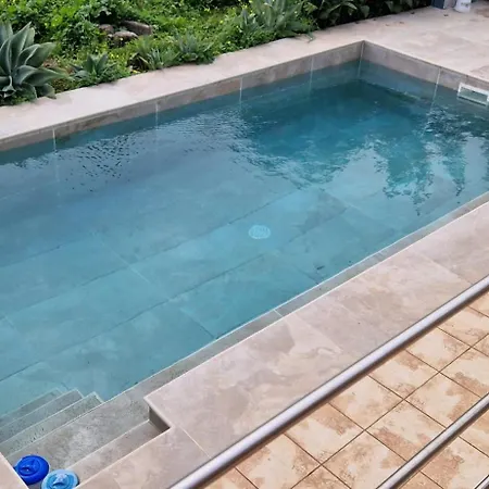 别墅 With A Private Heated Pool At 30 Degrees C